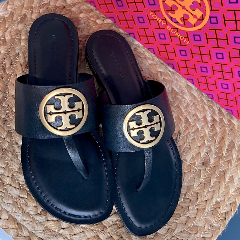 NEW Tory Burch women’s Size 7.5 Black Benton Band Flat Sandal Calf Leather